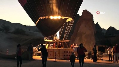 Kapadokya’da balonların gökyüzünde muhteşem dansı