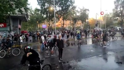 referandum -  - Şili’de referandum öncesi halk sokaklara döküldü Videosu