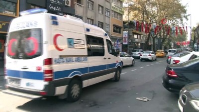  Kadıköy’de korona virüse ambulansla farkındalık
