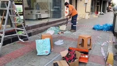 parmak izi -  İskenderun'da balkonlara ve iş yerlerine Türk bayrağı asıldı Videosu
