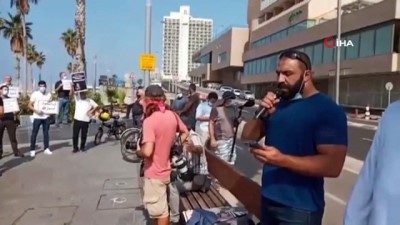 ingilizce -  - Macron, Fransa'nın Tel Aviv Büyükelçiliği önünde protesto edildi Videosu