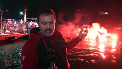 kompozisyon -  Dalgıçlar 29 Ekim Cumhuriyet Bayramında denizde bayrak açtı Videosu
