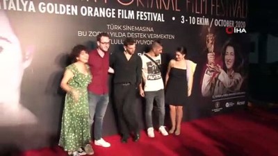  57. Altın Portakal Film Festivali’nin kırmızı halı geçiş töreni yapıldı