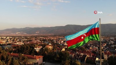 makam odasi -  Bolu’da 100 metrekarelik bayrakla Azerbaycan’a destek Videosu