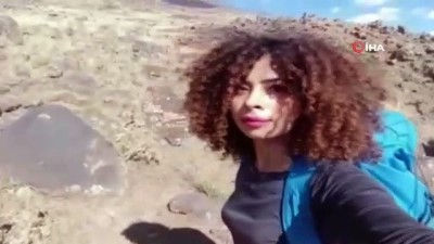 kuresel isinma -  “Doğa Saçlı Kadın” küresel ısınmaya dikkat çekmek için dağın zirvesine tırmandı Videosu