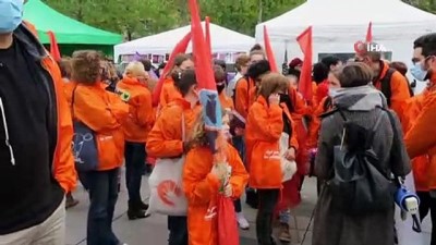 unlu marka -  - Paris'te kürk karşıtları ve hayvan hakları savunucularından eylem Videosu