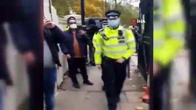 ifade ozgurlugu -  - Fransa Cumhurbaşkanı Macron Londra'da protesto edildi Videosu