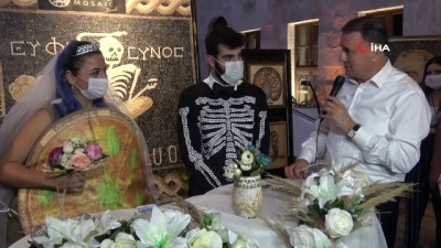 kadayif -  Hatay'da künefe ile mozaiği evlendirdiler Videosu