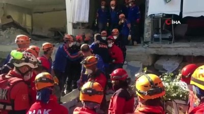  Barış Apartmanı enkazında bir kişinin cansız bedenine ulaşıldı