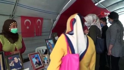 dinler -  Diyarbakır Milliyetçi Anneler Birliği evlat nöbetindeki ailelerle buluştu Videosu