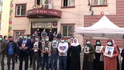  Evlat nöbetindeki ailelerden İzmir’e destek