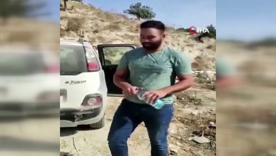 karikatur -  - Filistin’de bir kişi Fransa’yı protesto etmek için aracını ateşe verdi Videosu