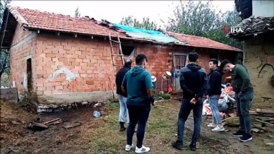  Hayvanların bulunduğu ahır alev alev yandı