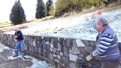 kar surprizi -  Uludağ'a mevsimin ilk karı Videosu