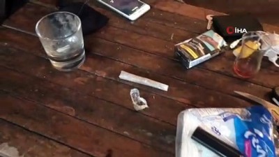 uyusturucu madde -  Narkotik operasyonunda elektrik panosundan kokain, kanepeden pompalı çıktı Videosu