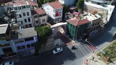 restorasyon -  Tarihi kapıda gelişigüzel onarım Videosu