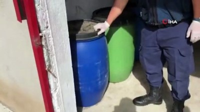 kacak icki -  Kırklareli’de bidon bidon kaçak içki ele geçirildi Videosu