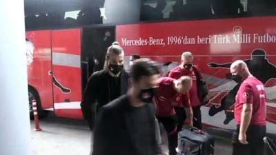 caga - Özel maçta Almanya'ya konuk olacak A Milli Futbol Takımı Köln'e gitti - İSTANBUL Videosu