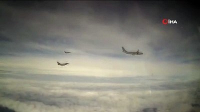 savas ucagi -  - Rus savaş uçakları Karadeniz üzerinde 4 İngiliz uçağını önledi Videosu