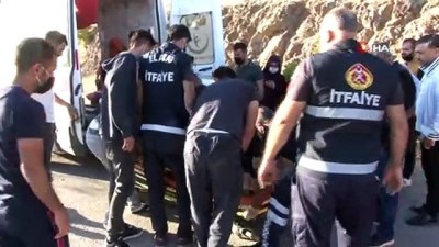  Elazığ’da otomobil şarampole yuvarlandı: 2 yaralı