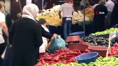 pazar esnafi -  İstanbul'da semt pazarlarına korona virüs denetimi Videosu