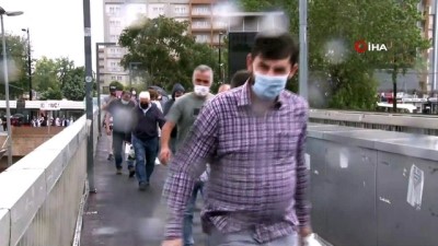 yagmurlu -  İstanbul trafiğinde sağanak yağmur yoğunluğu Videosu