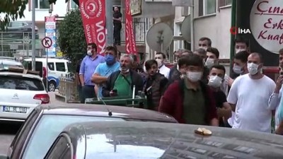 itfaiye araci -  Kocaeli’de hareketli dakikalar... Eli bıçakla hırsızlık için girdiği evde yaşlı kadını rehin aldı Videosu