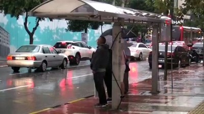 yildirim dusmesi -  Sağanak yağmur Manisalıları sevindirdi Videosu