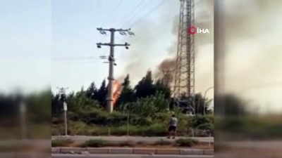  Yangın Adana-Mersin’in trafik akışını kesti