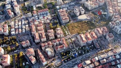  Deprem sonrası İzmir’de son durum görüntülendi