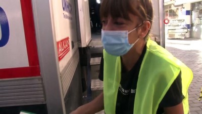  Enkazdan geriye fotoğraflar kaldı