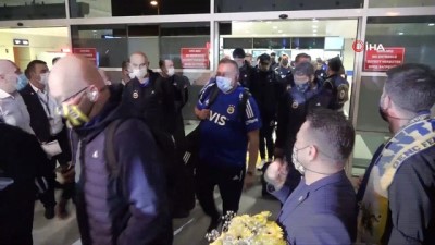 takim otobusu - Fenerbahçe Antalya’da Videosu