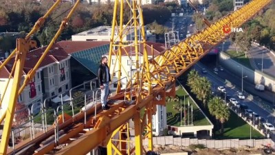 aktuel -  80 metre yüksekte Ata’ya saygı Videosu