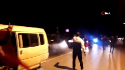 arac konvoyu -  Bursa’daki Azeri ve Alaska Türklerinden Azerbeycan’a destek Videosu