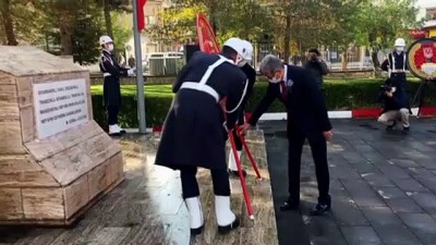 Büyük Önder Atatürk'ü anıyoruz - VAN