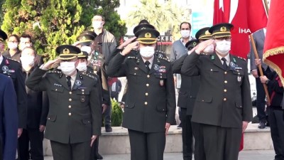 istiklal marsi -  Denizli’de hayat 2 dakikalığına durdu Videosu