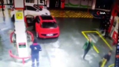 akaryakit istasyonu -  İstanbul’da dolandırıcıların yakalandığı nefes kesen anlar kamerada Videosu