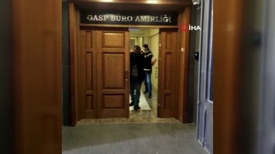 kamera kaydi -  - Başkent’te arkadaşlık sitesinden tanıştığı şahısları gasp eden kişi tutuklandı Videosu