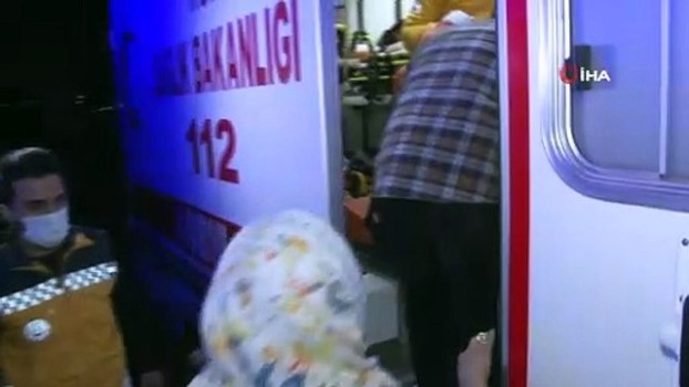 Turistleri Tasiyan Otobus Devrildi 32 Yarali
