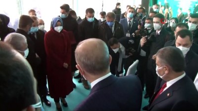  Cumhurbaşkanı Erdoğan sağlık çalışanlarıyla sohbet etti