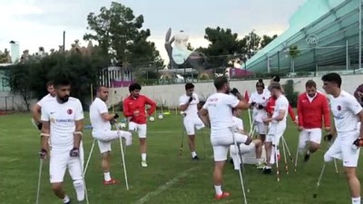 ampute futbol - Gazi Savaş Kaya'nın mücadelesi ampute futbolla devam ediyor - ANTALYA Videosu
