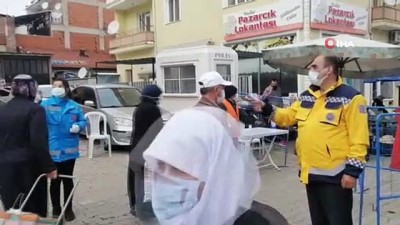halk pazari -  Pazaryeri'nde vatandaşlar pazara 25'şer kişilik gruplar halinde alındı Videosu