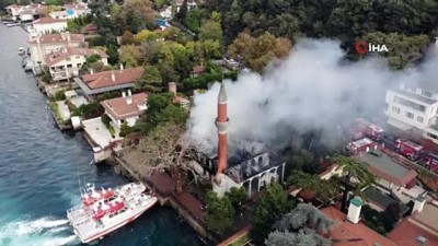 cami imami -  Tarihi Vaniköy Camii’nde çıkan yangın söndürüldü, cami imamı sinir krizi geçirdi Videosu