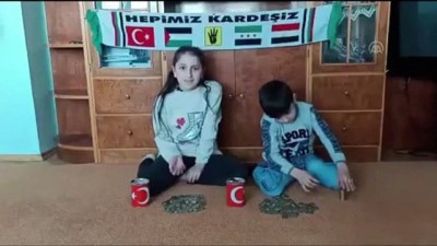 deprem - ANKARA - Suriyeli Selam ve kardeşi, İzmirli afetzedelere yardım eli uzattı Videosu