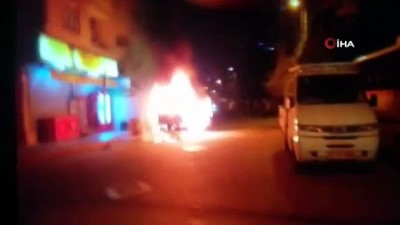 alisveris -  Hafif ticari araç alev alev yandı Videosu