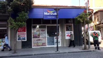  Eşini kurşunlayan kadın intihar etti