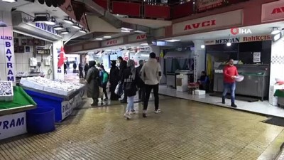 av yasagi -  Balıkçılar palamuttan sonra hamsiden umutlu Videosu