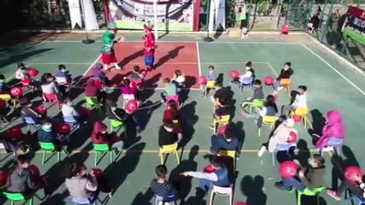 golge oyunu - DİYARBAKIR - Diyarbakırlı çocuklar dünyaca tanınan değerlerle buluşuyor Videosu