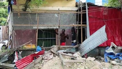 MOGADİŞU - Somali'de intihar saldırısı: 5 ölü