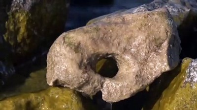 iklim degisikligi - VAN - Van Gölü'nün çekilmesiyle su altında kalan mikrobiyalitler ve tarihi yapılar ortaya çıktı (1) Videosu